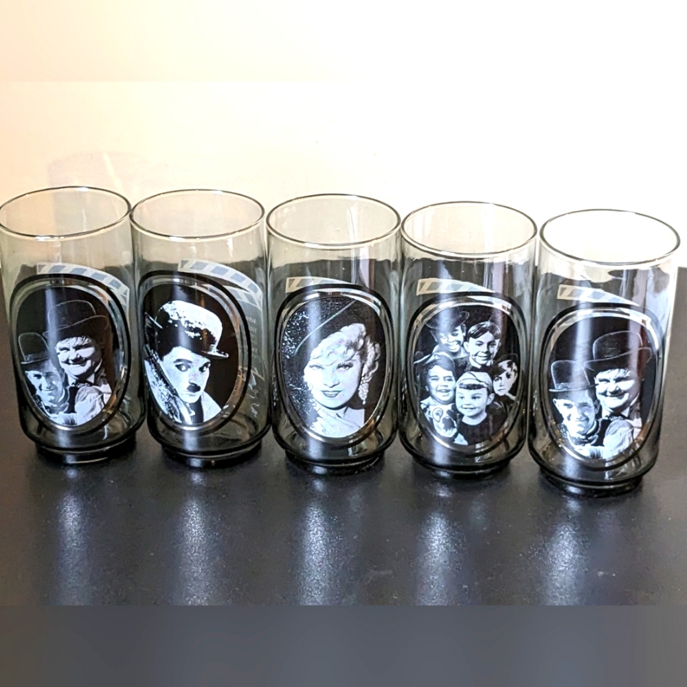 5-Arby's Hollywood Stars Collector's Series Glasses